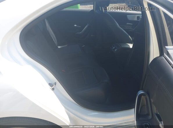 WDD3G4EB7KW035909 2019 MERCEDES-BENZ A 220 White VIN կոդի պիտակի տեսք