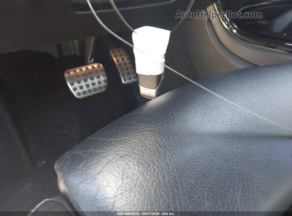 WDD3G4EB7KW035909 2019 MERCEDES-BENZ A 220 White Առջևի վահանակի տեսք