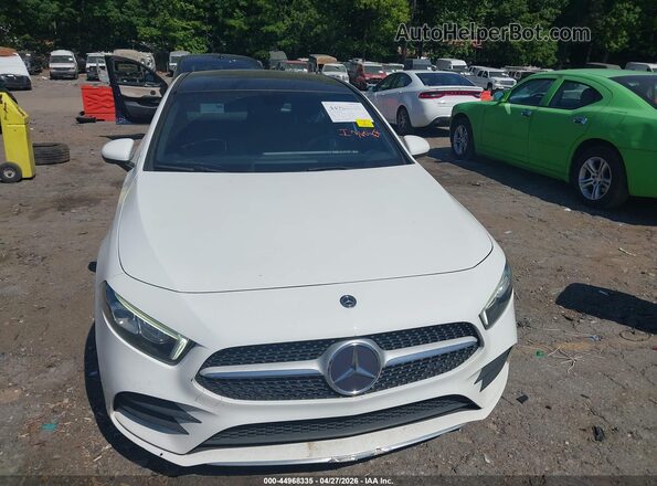 WDD3G4EB7KW035909 2019 MERCEDES-BENZ A 220 White Սարքավորումների վահանակի տեսք