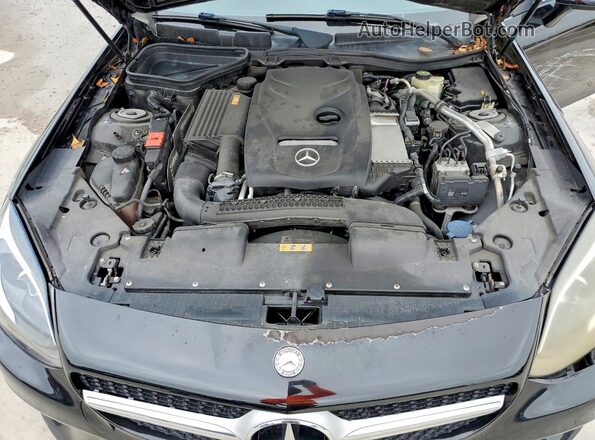 WDDPK3JA8HF140538 2017 MERCEDES-BENZ SLC Black Widok wnętrza z tyłu