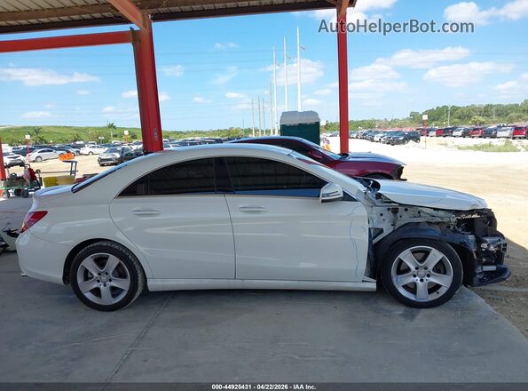 WDDSJ4EB2GN335416 2016 MERCEDES-BENZ CLA 250 White Vista interior de 360 grados