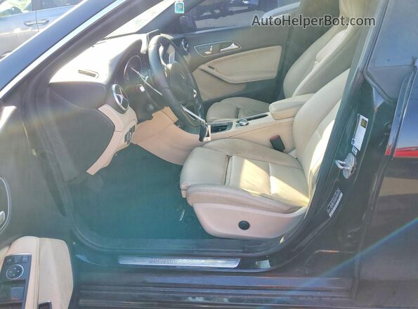 WDDSJ4EB3HN431136 2017 MERCEDES-BENZ CLA-CLASS Black Widok wnętrza z przodu