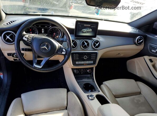 WDDSJ4EB3HN431136 2017 MERCEDES-BENZ CLA-CLASS Black Widok deski rozdzielczej