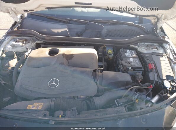 WDDSJ4EB4JN614017 2018 MERCEDES-BENZ CLA 250 White Widok z tyłu
