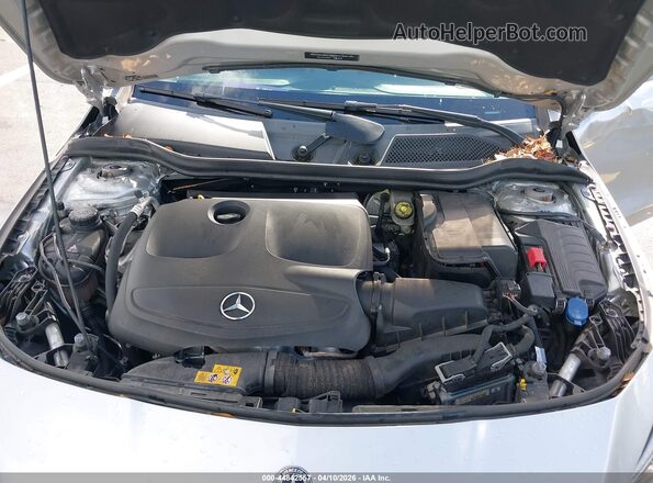 WDDSJ4EB5JN689731 2018 MERCEDES-BENZ CLA 250 Silver Vista trasera