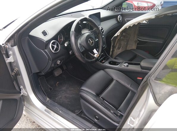 WDDSJ4EB9HN466232 2017 MERCEDES-BENZ CLA 250 Gray Սալոնի դիմացի տեսք