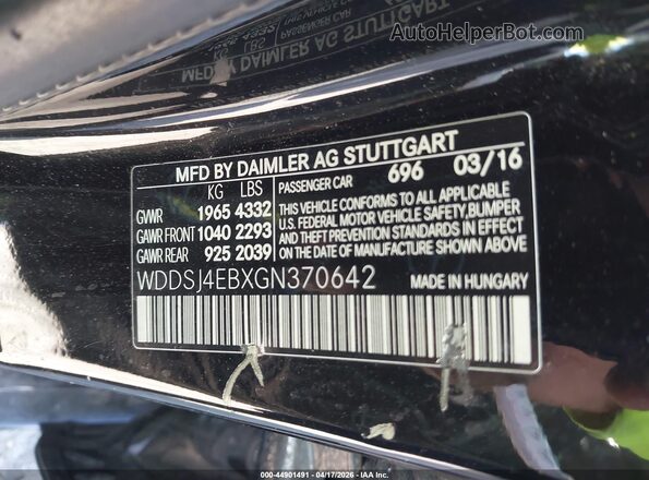 WDDSJ4EBXGN370642 2016 MERCEDES-BENZ CLA 250 Black Vista del compartimento del motor