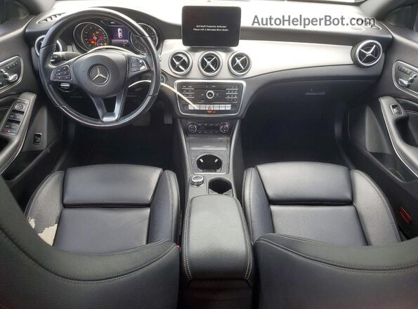 WDDSJ4EBXKN752145 2019 MERCEDES-BENZ CLA-CLASS Black Առջևի վահանակի տեսք