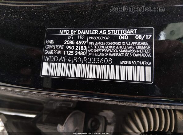 WDDWF4JB0JR333608 2018 MERCEDES-BENZ C-CLASS Black Շարժիչի բաժամունքի տեսք