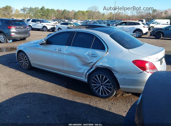 WDDWF4KB7JR327965 2018 MERCEDES-BENZ C-CLASS Серебряный Вид спереди