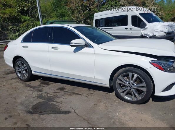 WDDWF8EB5LR541519 2020 MERCEDES-BENZ C-CLASS White Widok wnętrza z tyłu