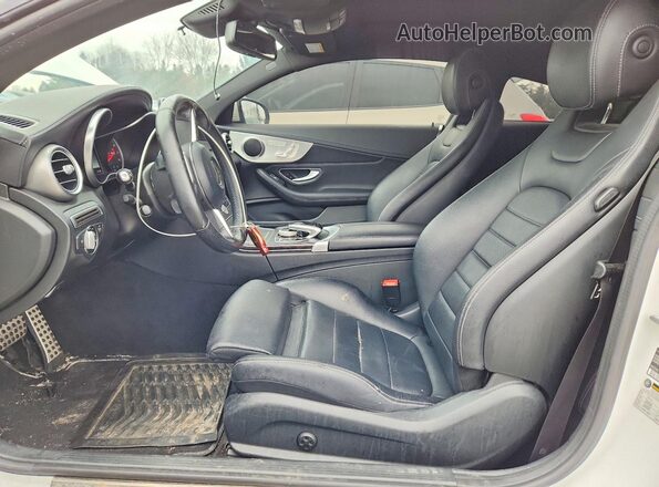 WDDWJ4KB2HF360740 2017 MERCEDES-BENZ C White Widok wnętrza z przodu