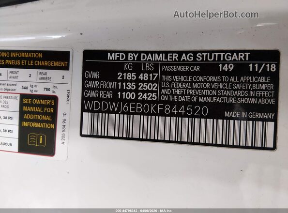 WDDWJ6EB0KF844520 2019 MERCEDES-BENZ AMG C 43 White Vista del compartimento del motor