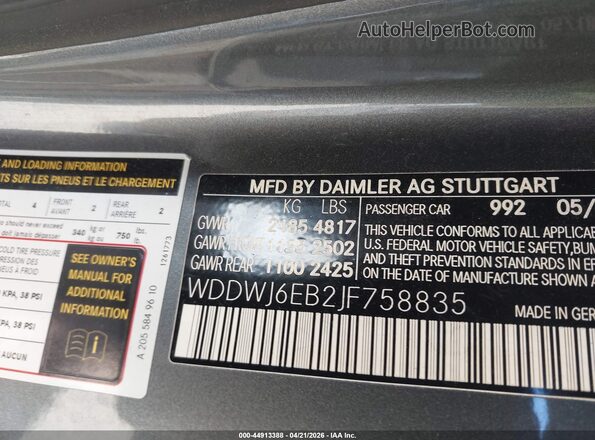 WDDWJ6EB2JF758835 2018 MERCEDES-BENZ AMG C 43 Gray Widok komory silnika