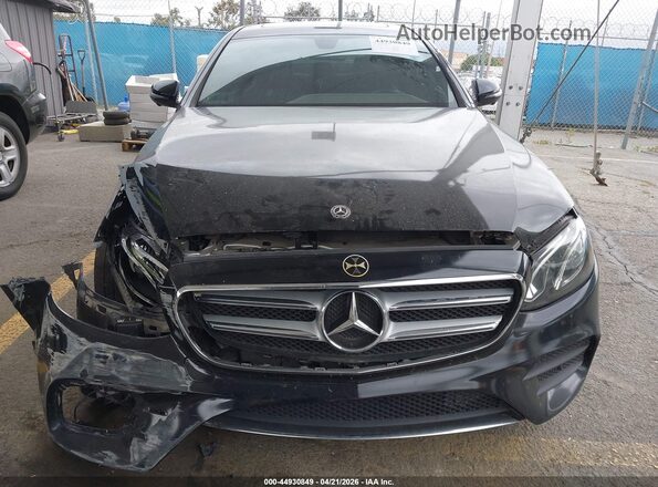 WDDZF4JB0KA555787 2019 MERCEDES-BENZ E-CLASS Black Սարքավորումների վահանակի տեսք