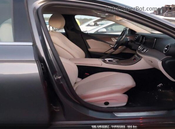 WDDZF4JB4KA584158 2019 MERCEDES-BENZ E-CLASS Gray Widok wnętrza z przodu