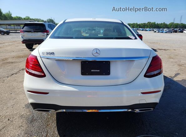 WDDZF4JB6KA653142 2019 MERCEDES-BENZ E White Հետևի տեսք