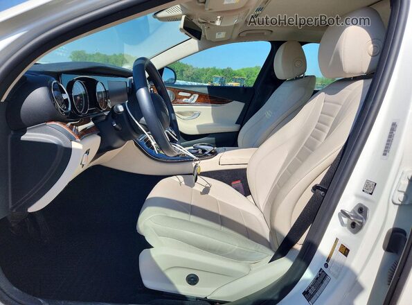 WDDZF4JB6KA653142 2019 MERCEDES-BENZ E White Սալոնի դիմացի տեսք