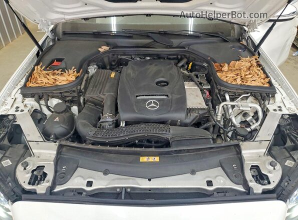 WDDZF4JB8HA050914 2017 MERCEDES-BENZ E Белый Вид задней части салона