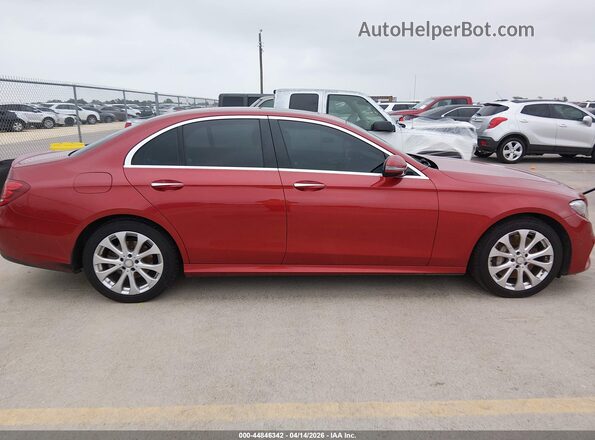 WDDZF4JB9HA190860 2017 MERCEDES-BENZ E-CLASS Red Vista interior trasera