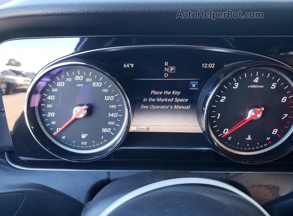 WDDZF4KB1KA657002 2019 MERCEDES-BENZ E Black Սարքավորումների վահանակի տեսք