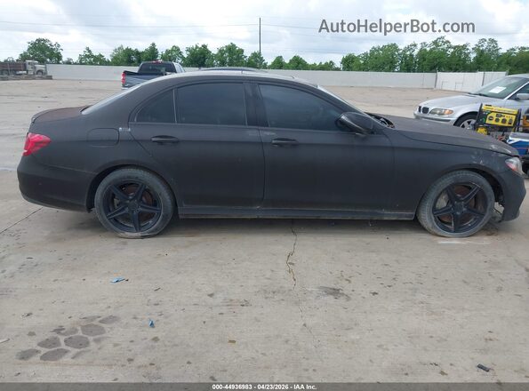 WDDZF4KB2HA144673 2017 MERCEDES-BENZ E-CLASS Black Սարքավորումների վահանակի տեսք