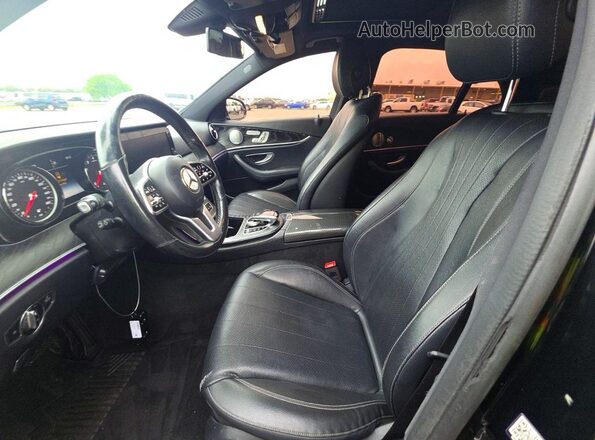 WDDZF4KB2KA573612 2019 MERCEDES-BENZ E Черный Вид задней части салона