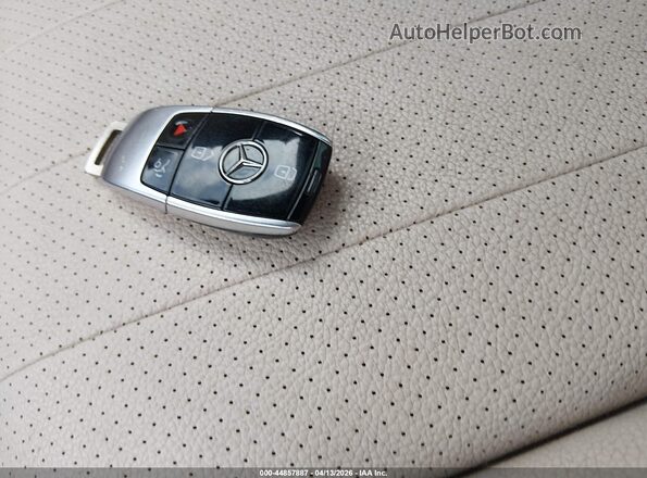 WDDZF4KB3KA592315 2019 MERCEDES-BENZ E-CLASS Красный Вид панели приборов