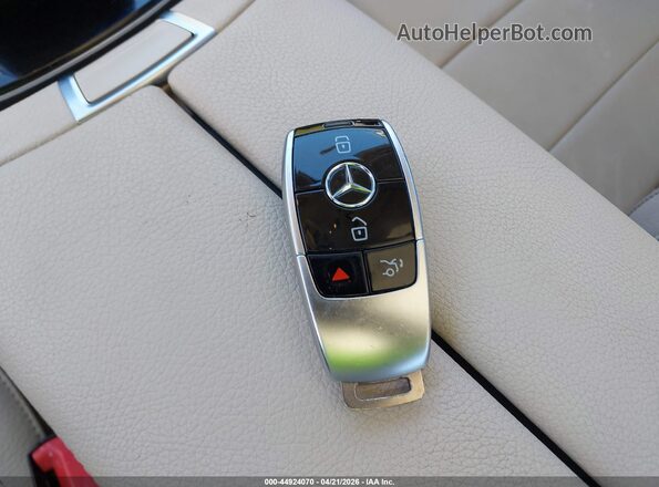 WDDZF4KB4HA281713 2017 MERCEDES-BENZ E-CLASS White Widok deski rozdzielczej