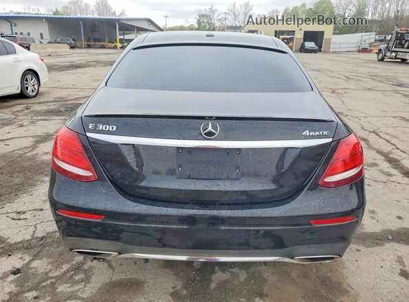 WDDZF4KB6JA365862 2018 MERCEDES-BENZ E Black Widok z tyłu