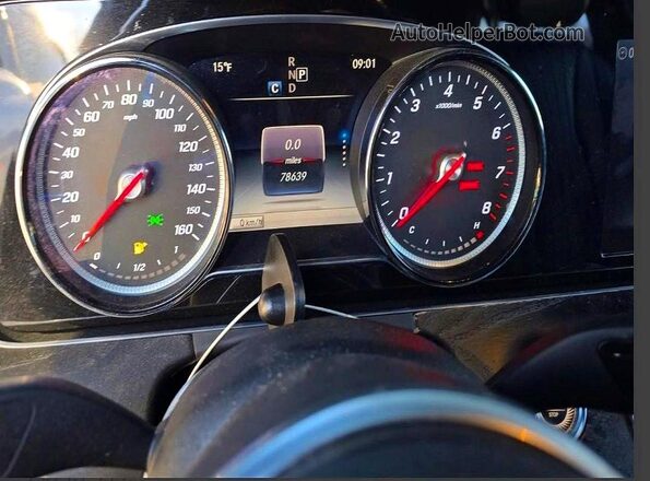 WDDZF4KB8KA573789 2019 MERCEDES-BENZ E Черный Вид панели приборов