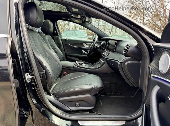WDDZF4KB8KA573789 2019 MERCEDES-BENZ E Черный Вид спереди