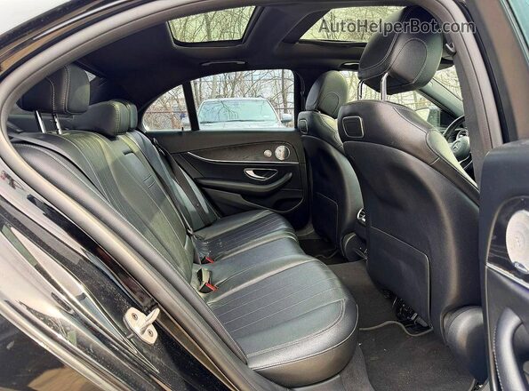 WDDZF4KB8KA573789 2019 MERCEDES-BENZ E Черный Вид сзади