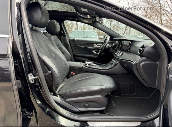 WDDZF4KB8KA573789 2019 MERCEDES-BENZ E Черный Вид салона спереди