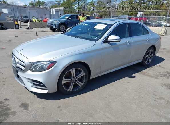 WDDZF4KBXKA506613 2019 MERCEDES-BENZ E-CLASS Silver Vista tres cuartos delantera izquierda