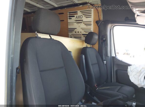 WDRPF1CD4KP157767 2019 FREIGHTLINER SPRINTER 2500 White VIN sticker view