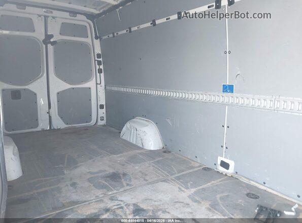 WDRPF1CD5KT007299 2019 FREIGHTLINER SPRINTER 2500 White VIN sticker view