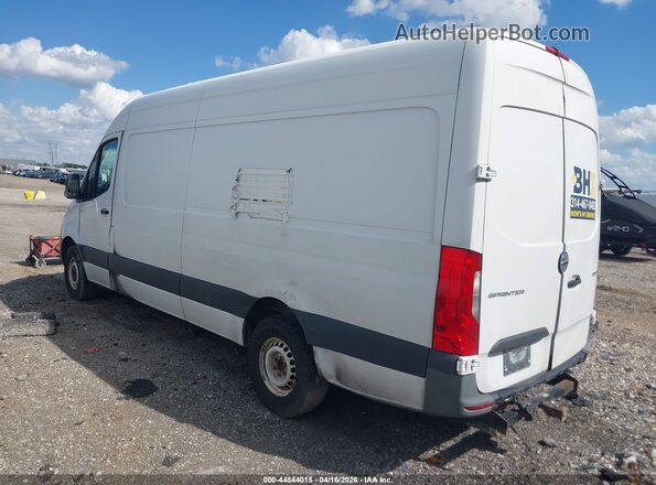 WDRPF1CD5KT007299 2019 FREIGHTLINER SPRINTER 2500 White Rear left