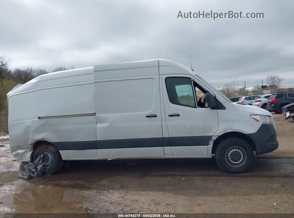 WDRPF1CD7KP089867 2019 FREIGHTLINER SPRINTER 2500 White Widok wnętrza z tyłu