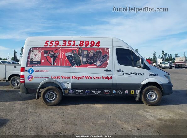 WDYPE7CD0HP376812 2017 FREIGHTLINER SPRINTER 2500 White Вид задньої частини салону