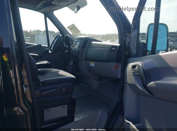 WDZPE7CD2JP606478 2018 MERCEDES-BENZ SPRINTER Черный Вид салона спереди