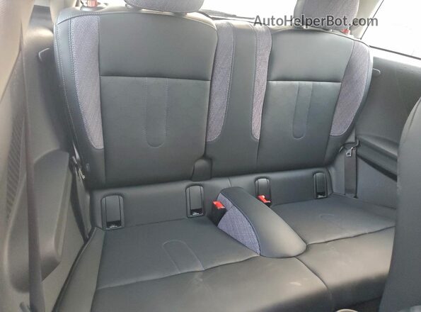 WMW23GD04S2W16758 2025 MINI COOPER Turquoise Vista de los asientos traseros