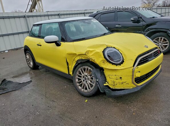 WMW23GD09S2X14278 2025 MINI COOPER Yellow Front right
