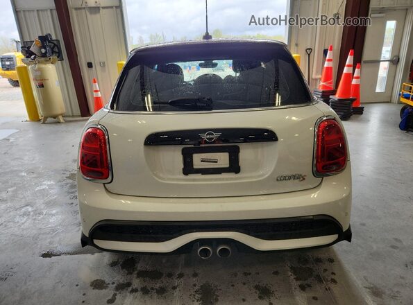 WMW53DK06P2U09066 2023 MINI COOPER White Հետևի տեսք