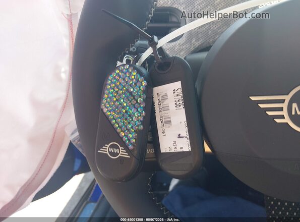 WMW53GD00S2W79367 2025 MINI HARDTOP Синий Вид панели приборов