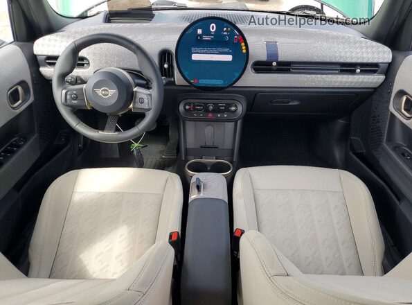 WMW53GD02T2Y10767 2026 MINI COOPER Green წინა პანელის ხედი