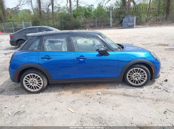 WMW53GD0XS2X55791 2025 MINI HARDTOP Blue Rear interior view