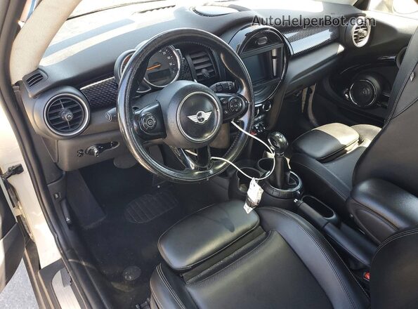 WMWXR5C09L2L33770 2020 MINI COOPER White Առջևի վահանակի տեսք