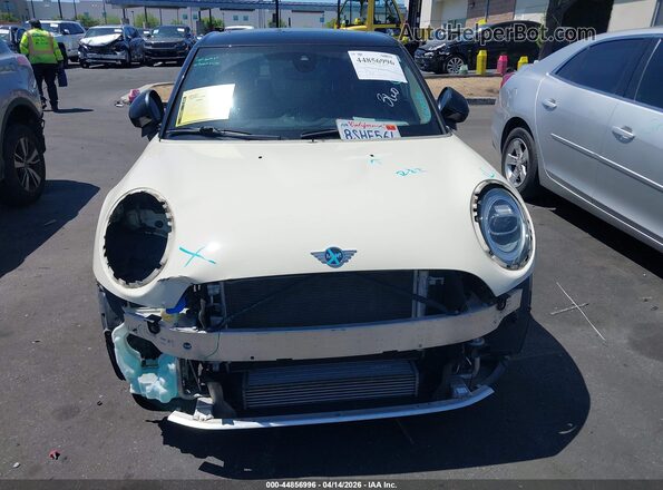WMWXU7C07L2M38768 2020 MINI HARDTOP Beige Vista interior trasera