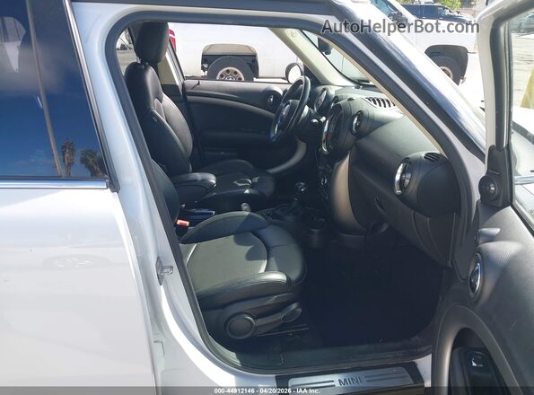 WMWZB3C51GWR48339 2016 MINI COUNTRYMAN Белый Вид салона спереди
